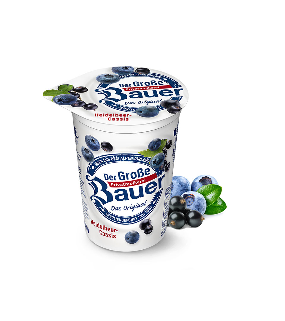 /assets/01_Milchprodukte/Joghurt-Trinkjoghurt/01-Der-Grosse-Bauer/Produktimage/Frucht/bauer-natur-joghurt-trinkjoghurt-heidelbeer-cassis-frucht.jpg