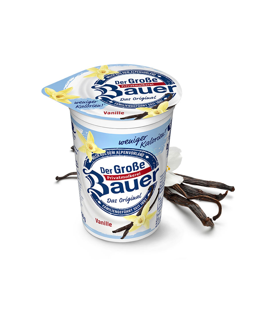 /assets/01_Milchprodukte/Joghurt-Trinkjoghurt/01-Der-Grosse-Bauer/Produktimage/Weniger-Kalorien/bauer-natur-joghurt-trinkjoghurt-vanille-weniger-kalorien.jpg