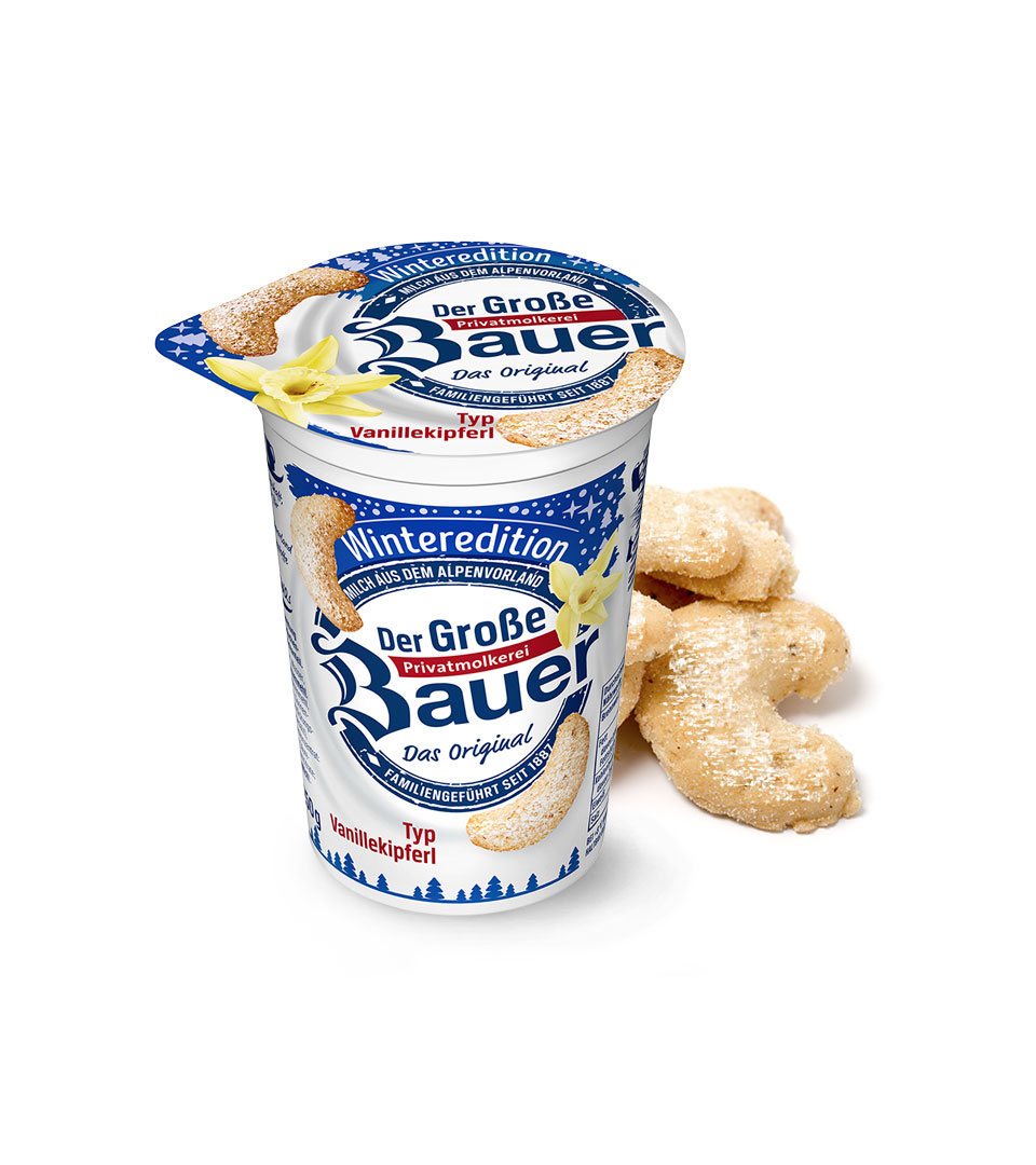 /assets/01_Milchprodukte/Joghurt-Trinkjoghurt/01-Der-Grosse-Bauer/Produktimage/Winteredition/bauer-natur-joghurt-trinkjoghurt-vanillekipferl-winteredition.jpg