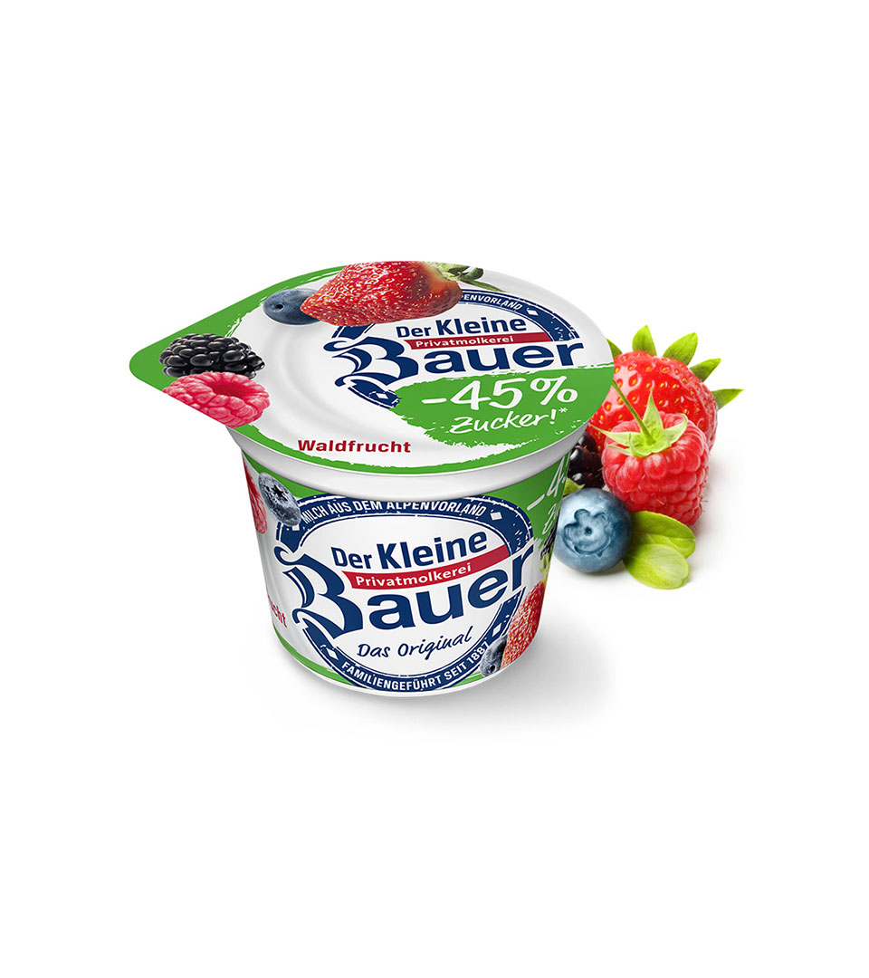 /assets/01_Milchprodukte/Joghurt-Trinkjoghurt/02-Der-Kleine-Bauer/Produktimage/125g/bauer-natur-joghurt-trinkjoghurt-waldfrucht-weniger-zucker.jpg