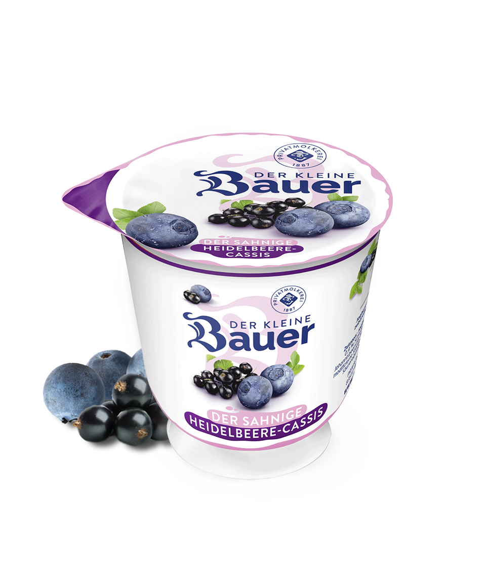 /assets/01_Milchprodukte/Joghurt-Trinkjoghurt/05-Sahnejoghurt/Produktimage/Der-Kleine-Bauer-der-Sahnige-150g/bauer-natur-joghurt-trinkjoghurt-heidelbeere-cassis-sahnige-v3.png