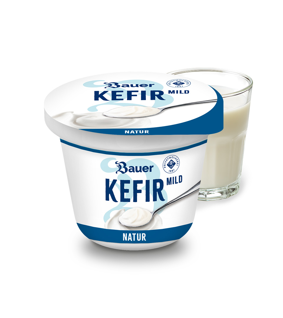 /assets/1_milch/trink-joghurt/kefir-loeffelbar/detail/bauer-natur-kefir-trinkjoghurt-natur-detail.jpg